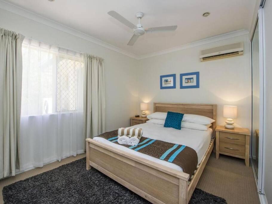 Sails 9 Beachfront Getaway Apartment